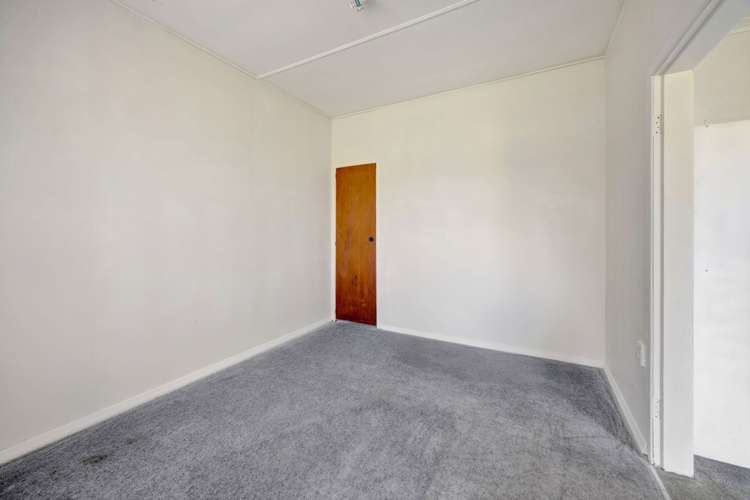 33 Ngatai Street Manaia_22