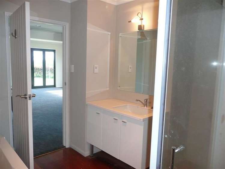 124 Kent Road Burgess Park_7