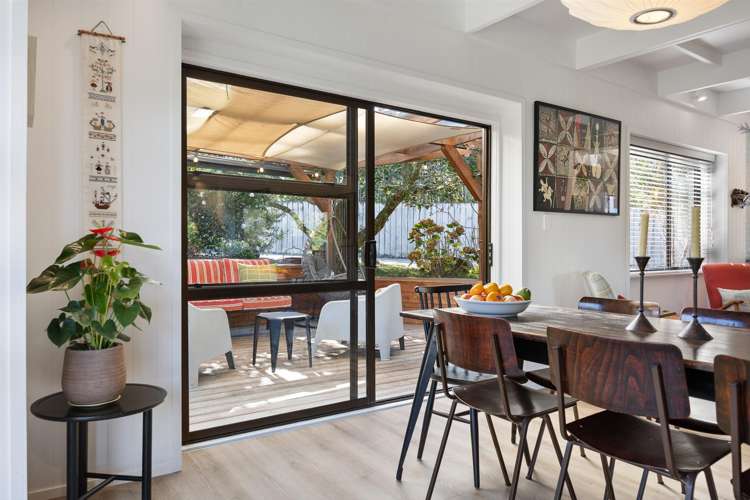 3 Muriwai Road Waimauku_11