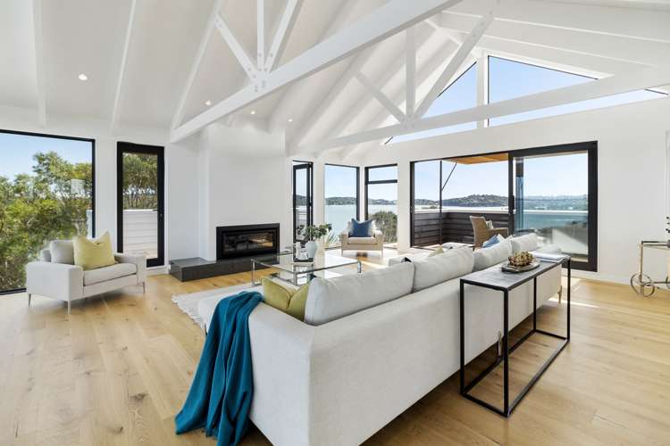 66 Kennedy Point Road Surfdale_33