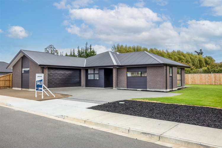 55 Quinn Crescent Woodend_18