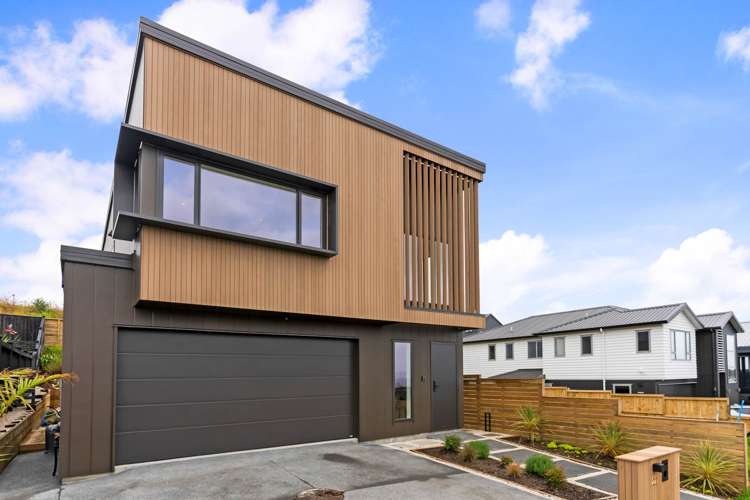 22 Pakirikiri Street Long Bay_11