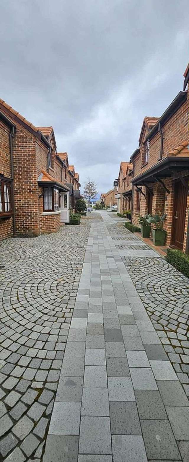 Fully furnished ground floor apartartment