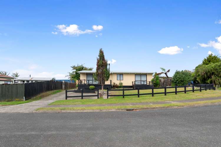 4 Cypress Place Owhata_11