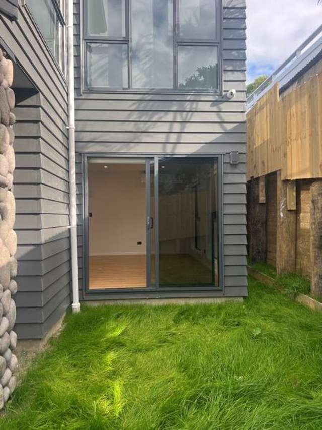 3-Bedroom Home in a Secure, Sought-After Location – Modern Comfort Meets Everyday Convenience