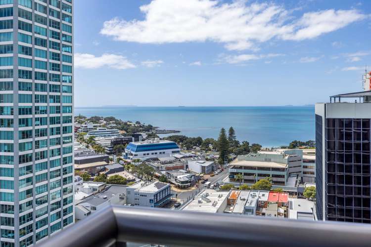 Address withheld Takapuna_13