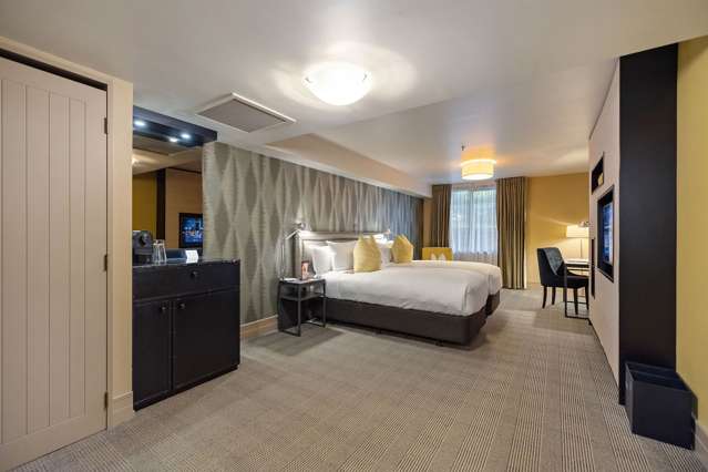 Holiday In Style - Enjoy Proven Returns