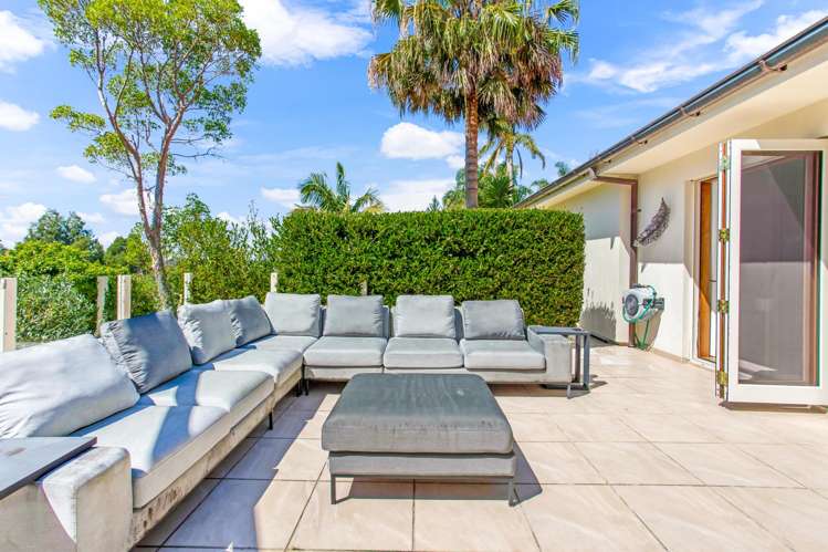 131 Point View  Drive East Tamaki Heights_43