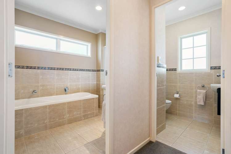 2 Sarah Place Papamoa Beach_24