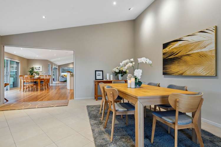 36 Oakford Park Crescent Greenhithe_16