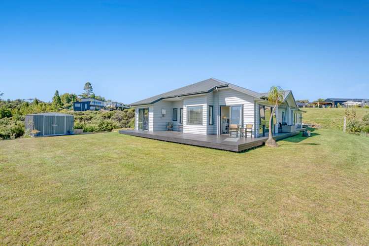 242 Hillcrest Road Wainui_34