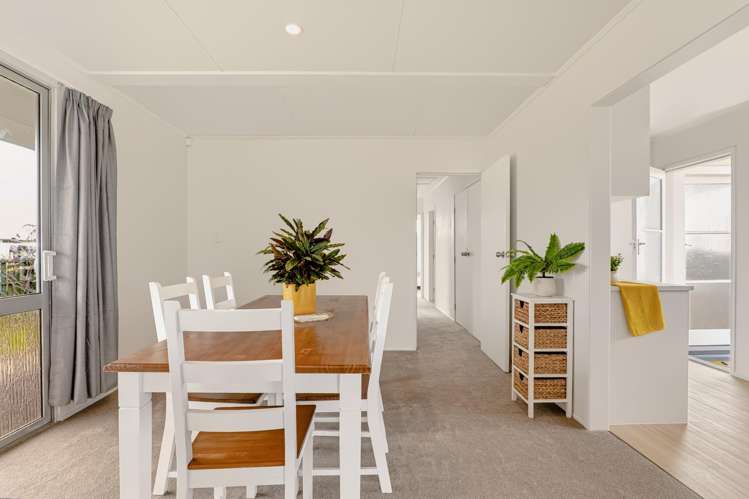 154 Brecon Road Stratford_7