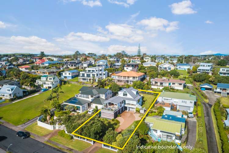 33 Pacific Parade Army Bay_22