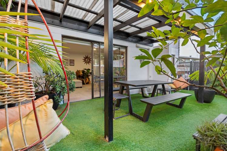 3 Elgin Place Red Beach_18