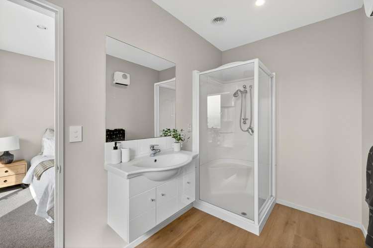 15 St Peters Close Woolston_21
