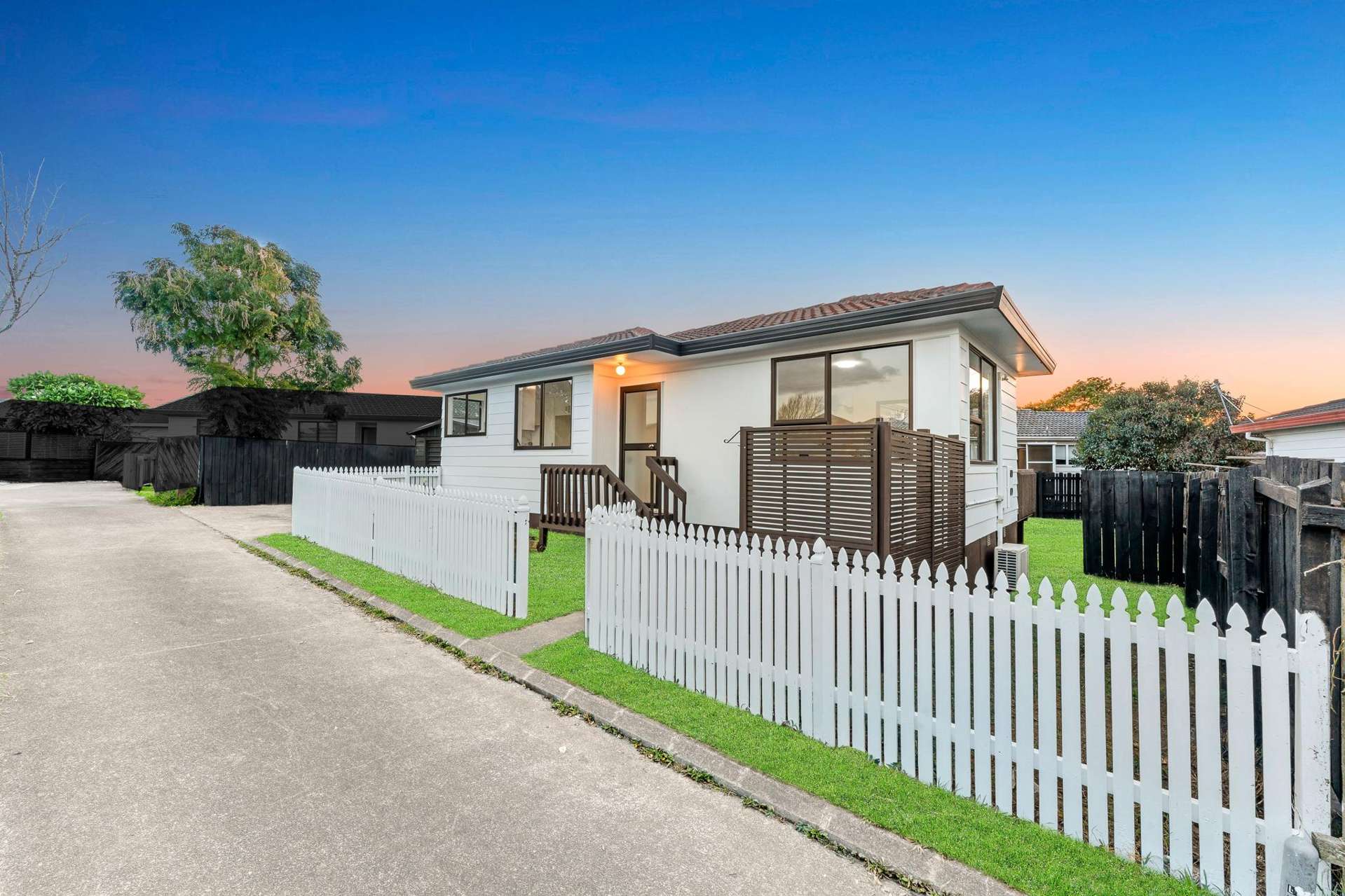 2/14 Etherton Drive Weymouth_0