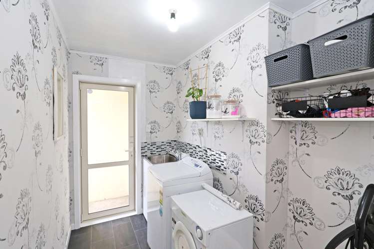 51 Philip Street Gladstone_15