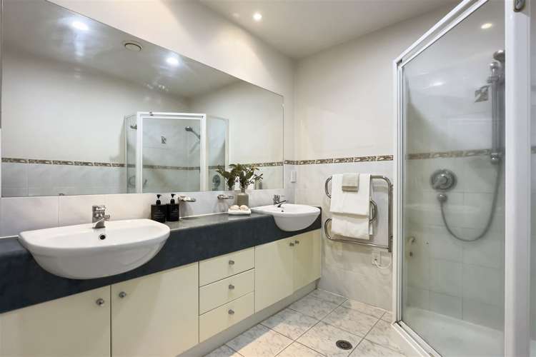 5a/173 Hurstmere Road Takapuna_10