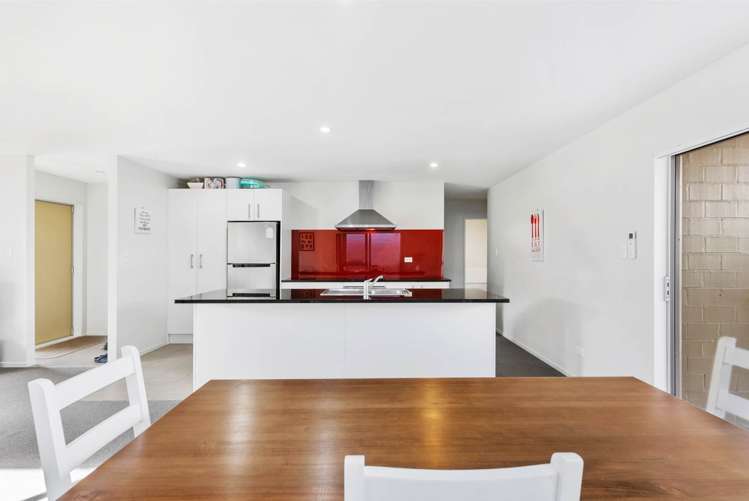 8 Popokatea Drive Takanini_8