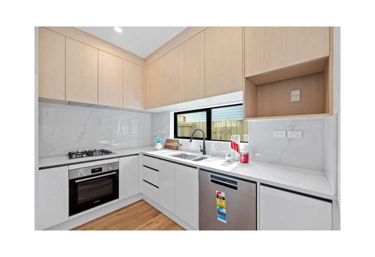 31D McLeod Road Weymouth_5