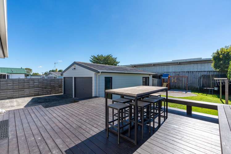 18 Jasmine Avenue Dinsdale_13