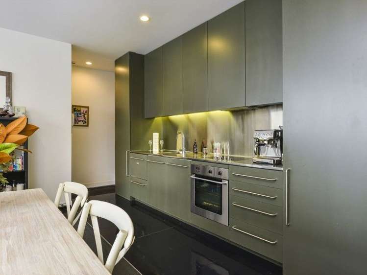 4b/4 Fisher-Point Drive Auckland Central_4