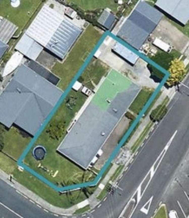19 CARLISLE STREET Greerton_17