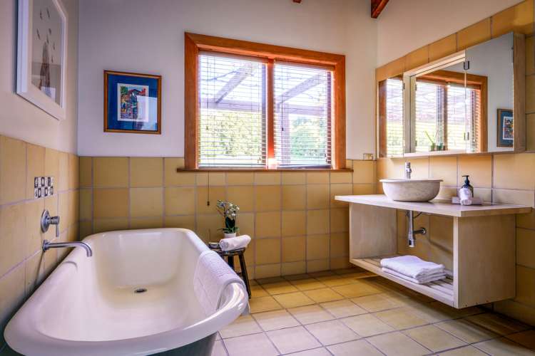 355 Ballantyne Road Wanaka_17