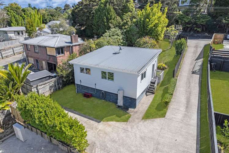 20A Shetland Street Glen Eden_24