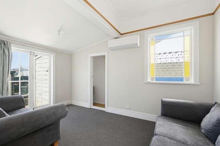 111 Queens Drive Lyall Bay_3