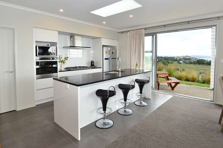 17 Woodridge Drive Stanmore Bay_21