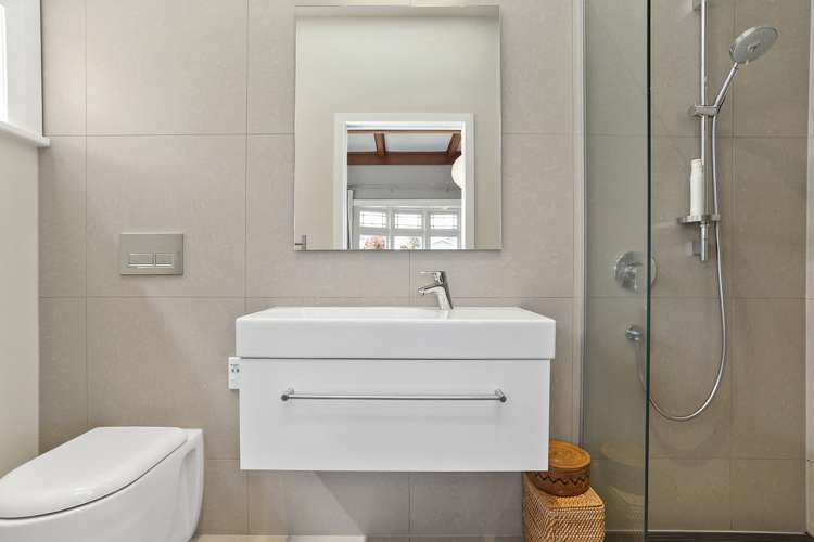 75 Huia Road Point Chevalier_11