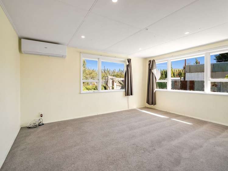 15 Kennard Crescent Karitane_11