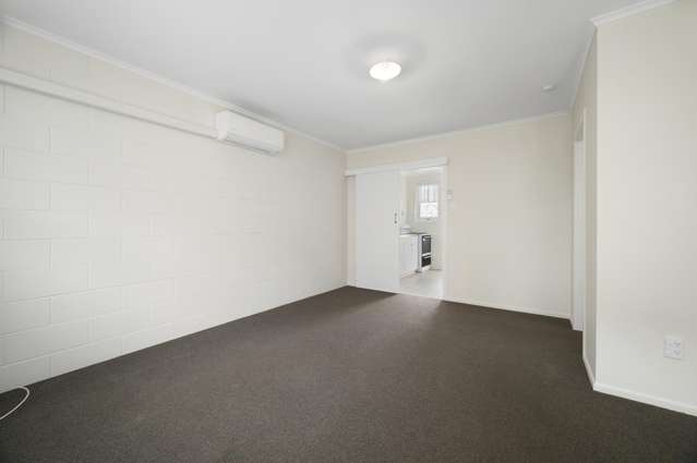 57C James Street Glenholme_4