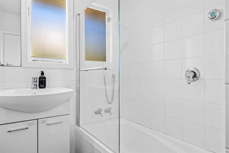 2/15 Jeffreys Road Fendalton_9