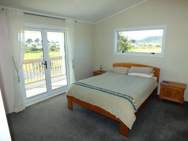 167 The Fairway Matarangi_8