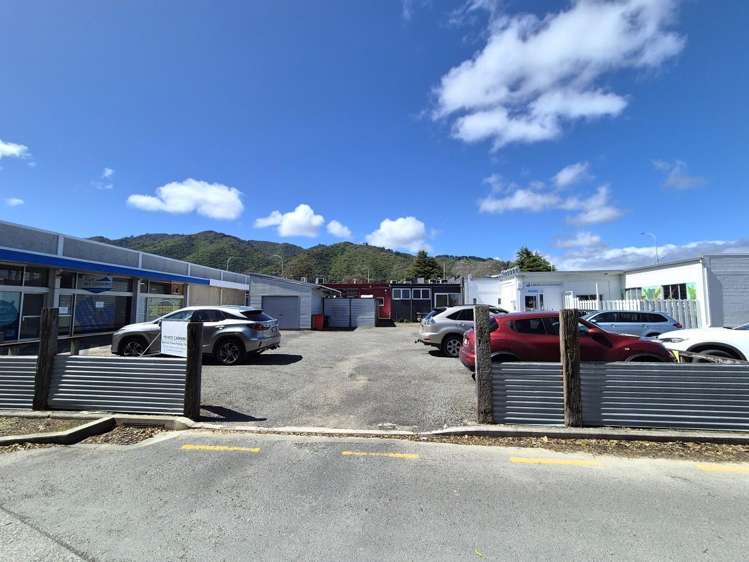 Unit 2, 40 Main Road Waikanae_14