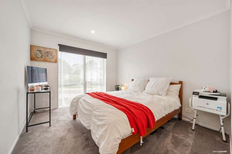 11 Orowaru Avenue Massey_12