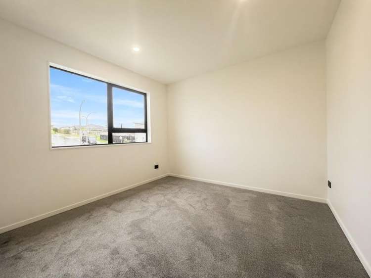 18 & 20 Kowaitau Avenue Beachlands_15
