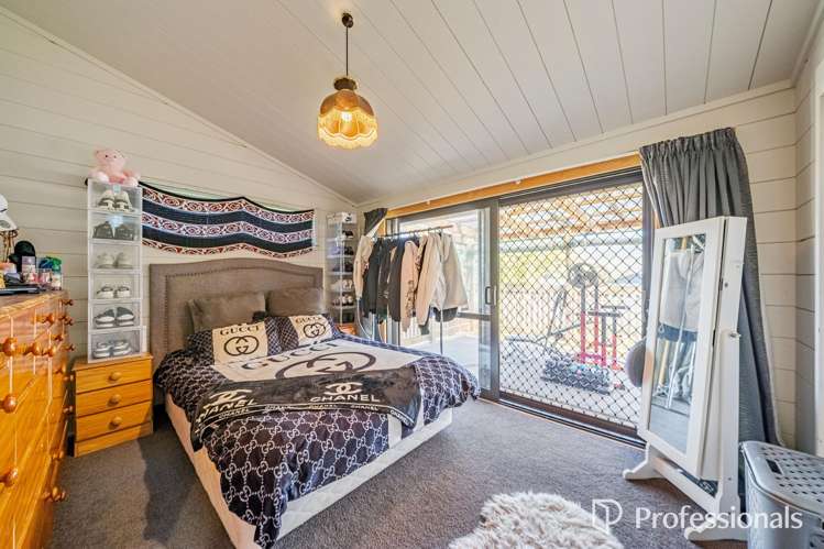 41 Antrim Crescent Wainuiomata_5