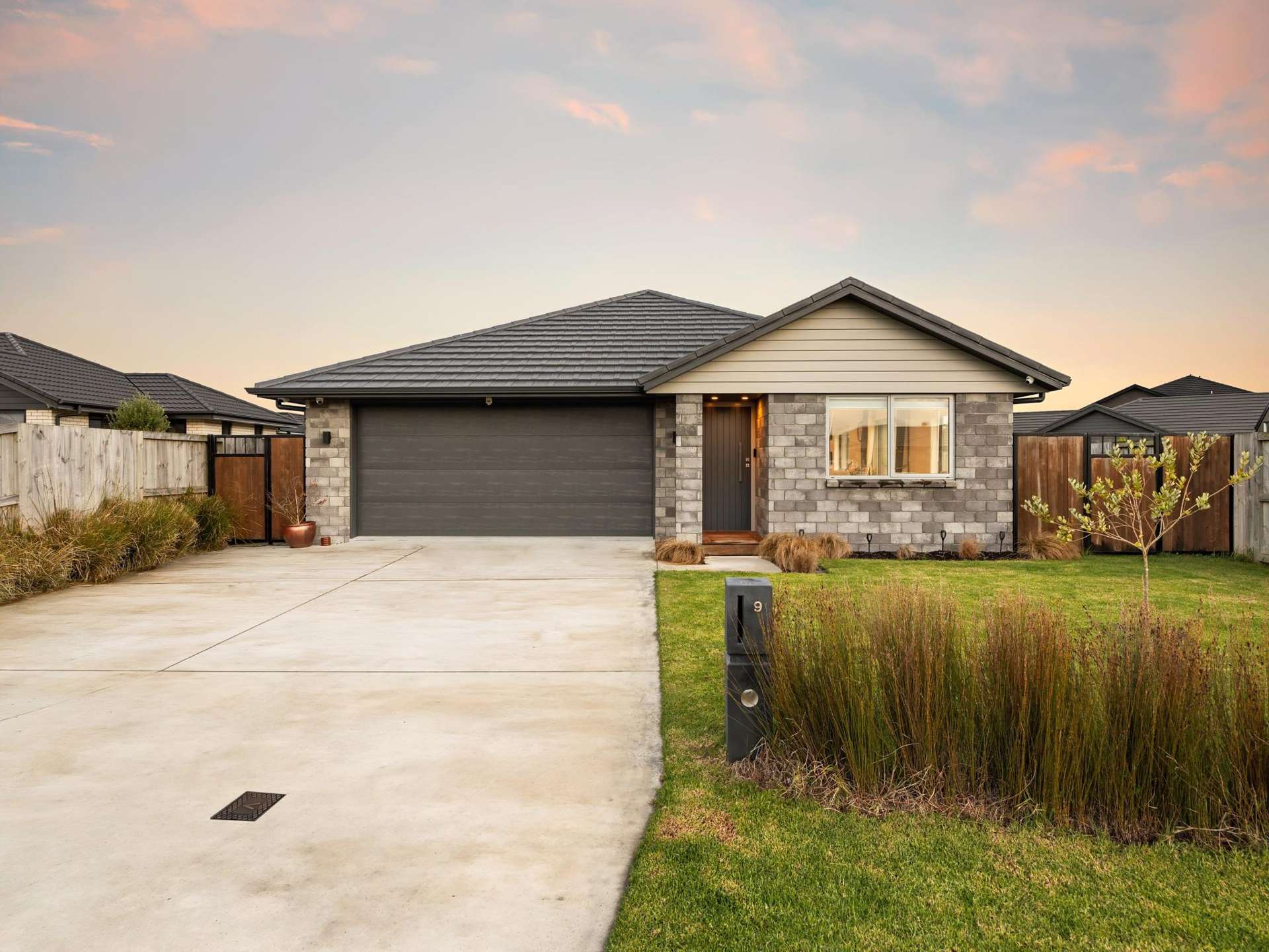 9 Kowaro Street Rototuna North_0