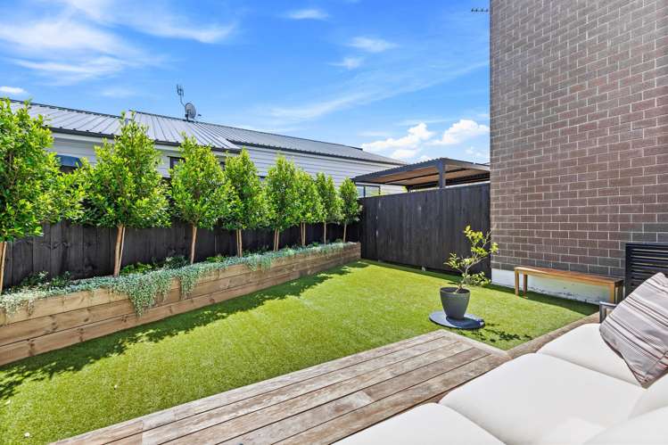 76 Bomb Point Drive Hobsonville Point_11