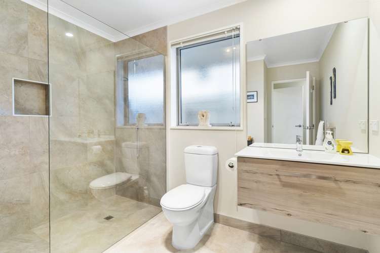 24 Atalanta Way Beachlands_13