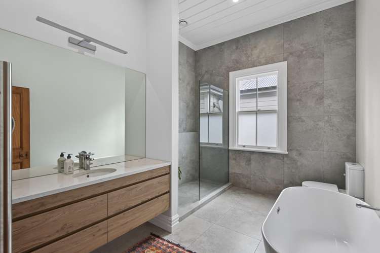 124 Hine Street City Centre_25