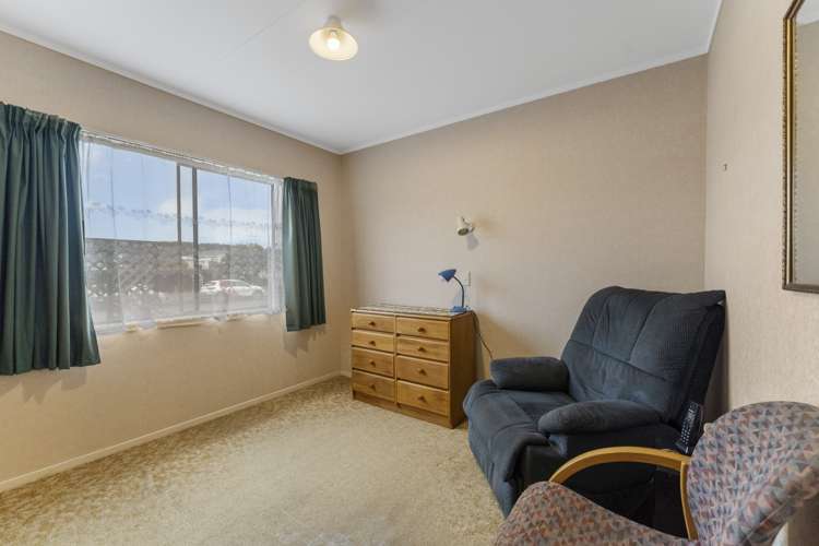 81 Norfolk Crescent Otaki Beach_9