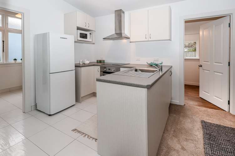 35 Crown Street North East Valley_9