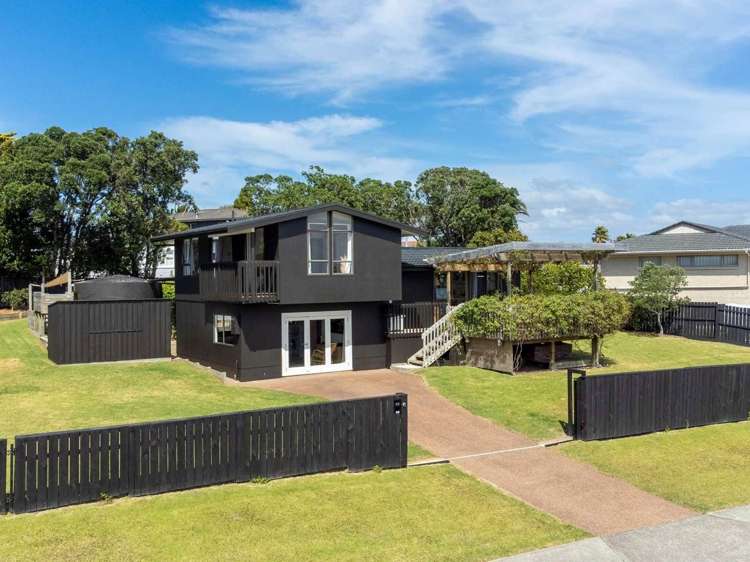 69 Pacific Parade Army Bay_10