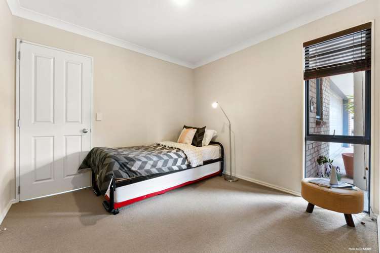 14 Mordane Place Flat Bush_13