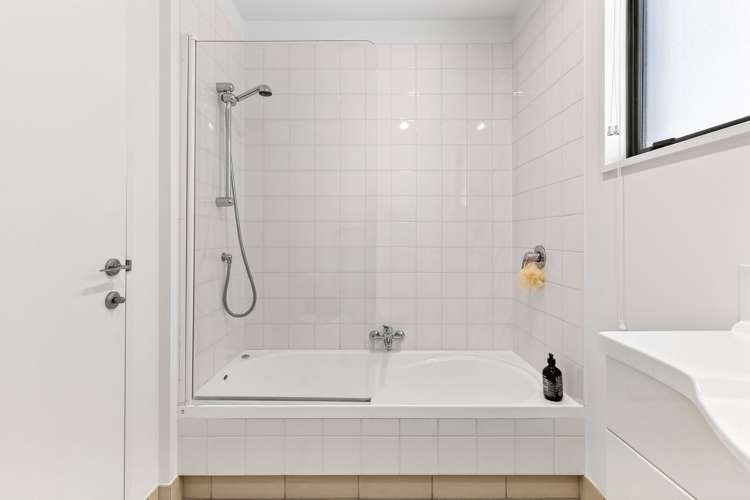 11/309 Wakefield Quay Stepneyville_17