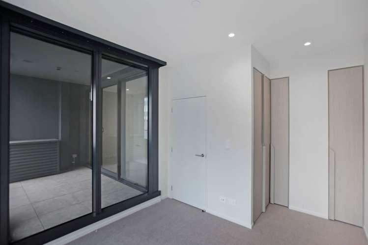 807/10 Commerce Street Auckland Central_8